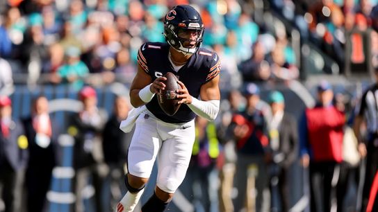 NFL.com ranks Justin Fields among league's 10 best QBs (2022 Season)