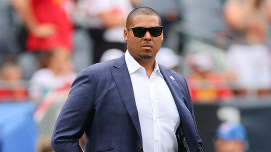 Bears led NFL in waiver claims on day after 53-man roster deadline (2022 Season)