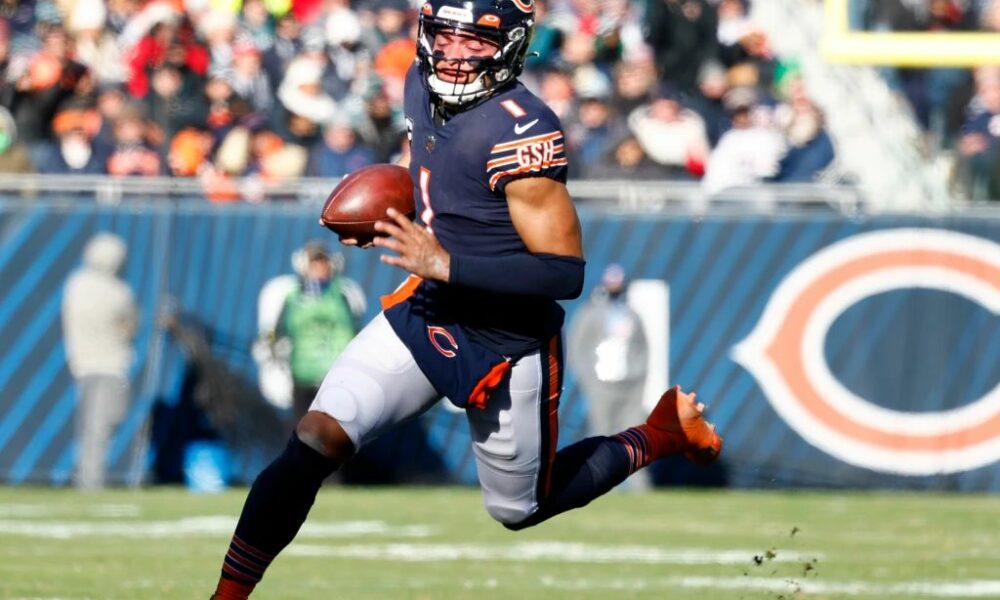 These 4 Bears deserve game balls despite Chicago's Week 15 loss to Philadelphia (2022 Season)