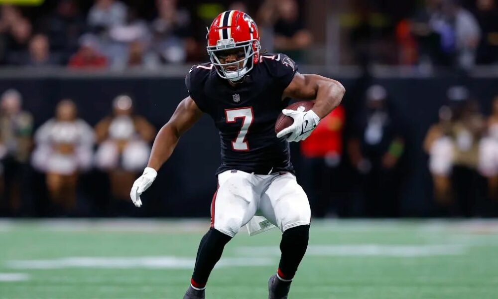 Bijan Robinson to the Bears? This NFL.com mock draft thinks it's possible (News)