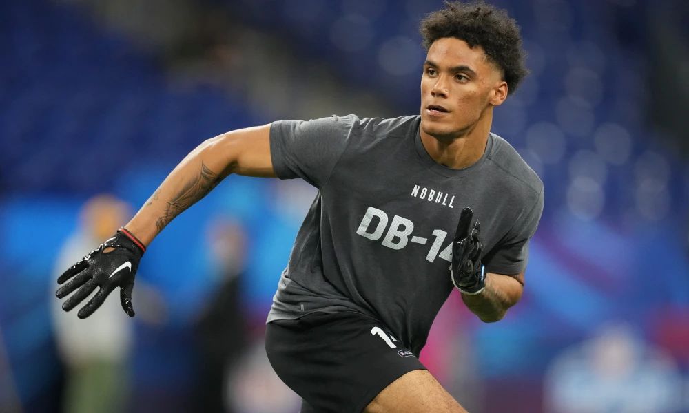 Could the Chicago Bears select a cornerback in the 1st round? This USA Today mock draft thinks so (News)