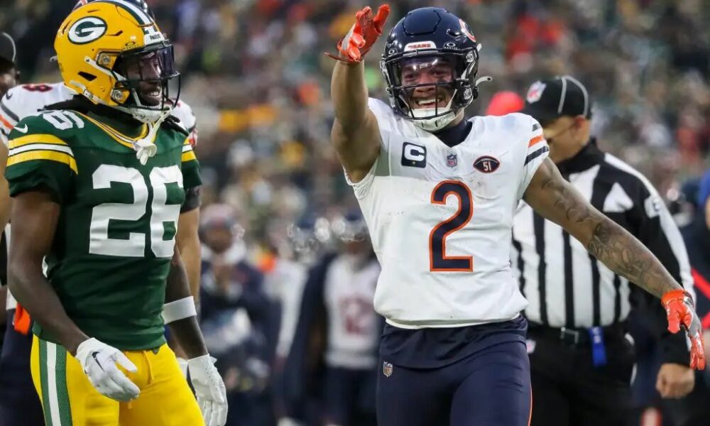 Did DJ Moore drop a hint about who the Bears QB will be in 2024? (News)