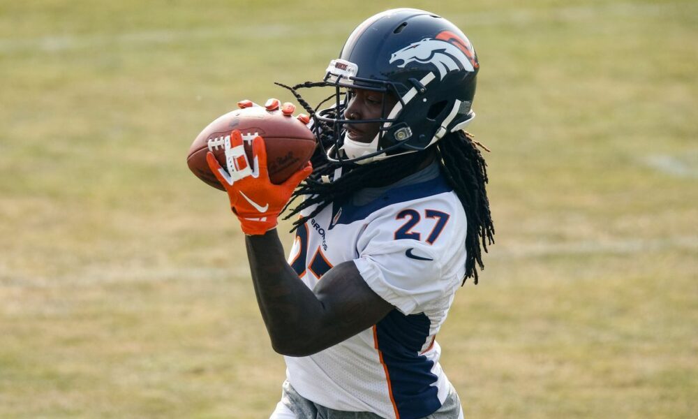 Bears sign CB Davontae Harris and DL Trevon Coley (2022 Season)