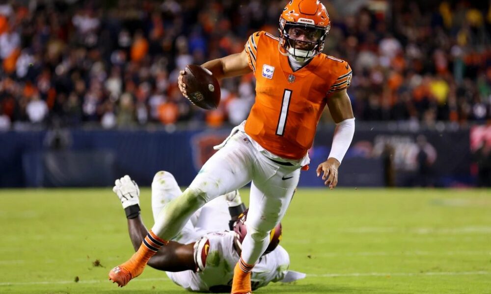Justin Fields' toughness is silver lining in Bears' loss to Commanders (2022 Season)