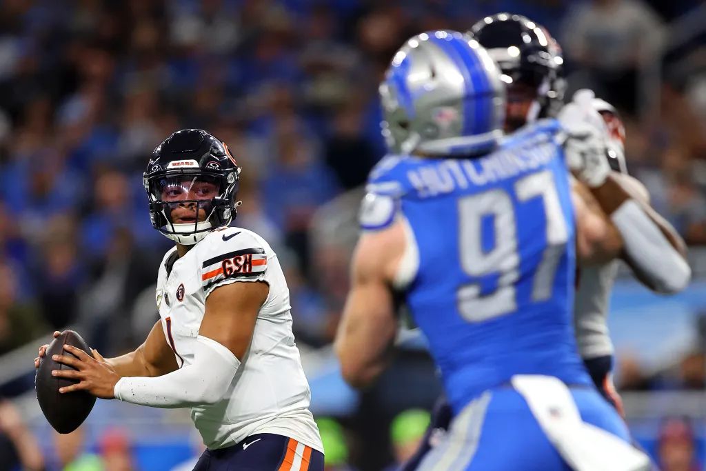 What to make of Justin Fields' performance against the Lions (2022 Season)