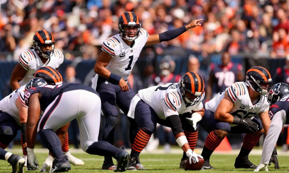 Cody Whitehair scores Bears' highest PFF grade on offense in Week 3 (2022 Season)