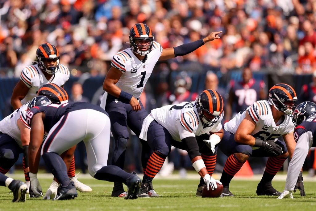 Cody Whitehair scores Bears' highest PFF grade on offense in Week 3 (2022 Season)