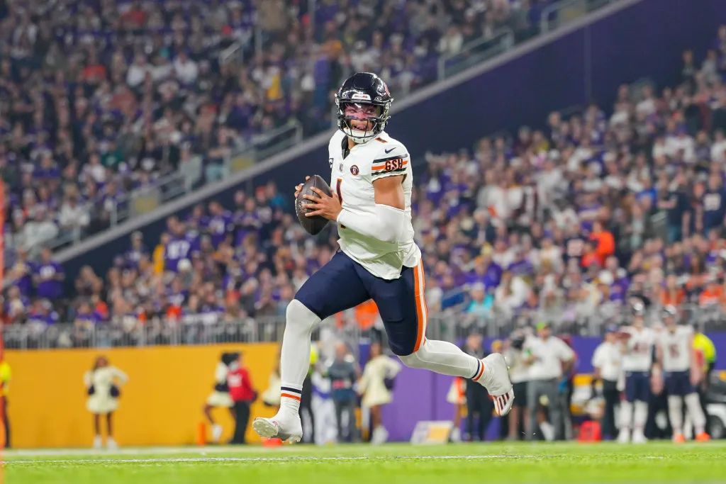 Keyshawn Johnson on Justin Fields: 'Surround him with some playmakers' (News)