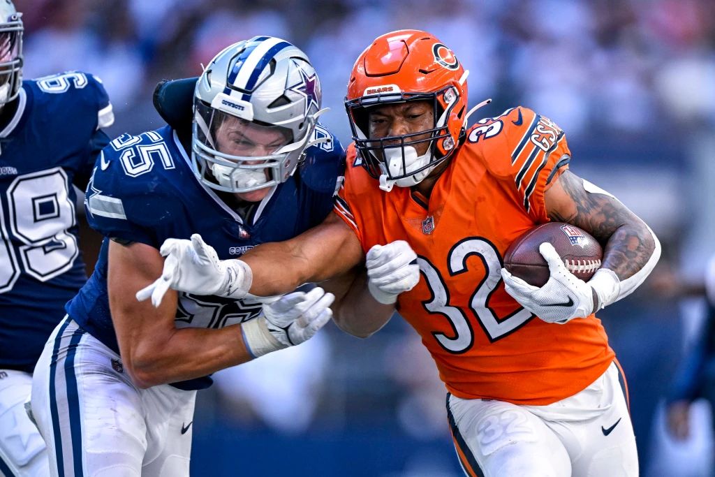 Should the Bears trade David Montgomery? (2022 Season)