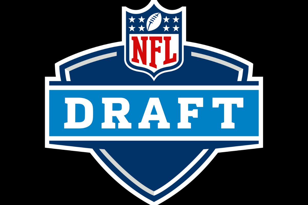 Race for the No. 1 Pick: Here's who experts think will win Bears, Texans games (2022 Season)