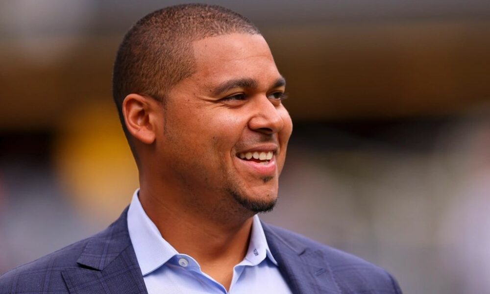 2023 NFL Mock Draft sends Justin Fields help along offensive line (2022 Season)