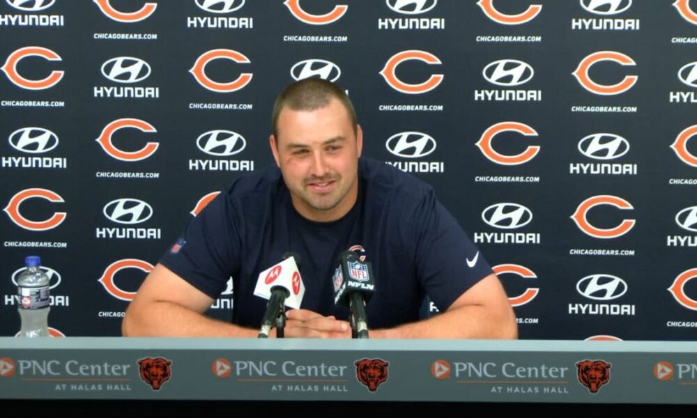 Chicago Bears release veteran guard Michael Schofield (2022 Season)