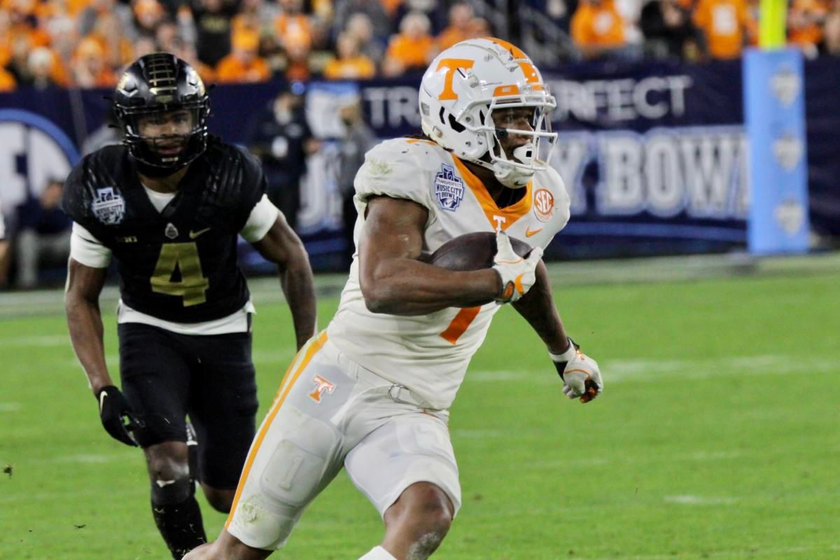 Bears rookie wide receiver Velus Jones Jr. has his sights set on Canton (News)