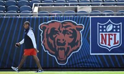 Surprising first-round pick lands with Bears in new 2026 NFL mock draft (News)