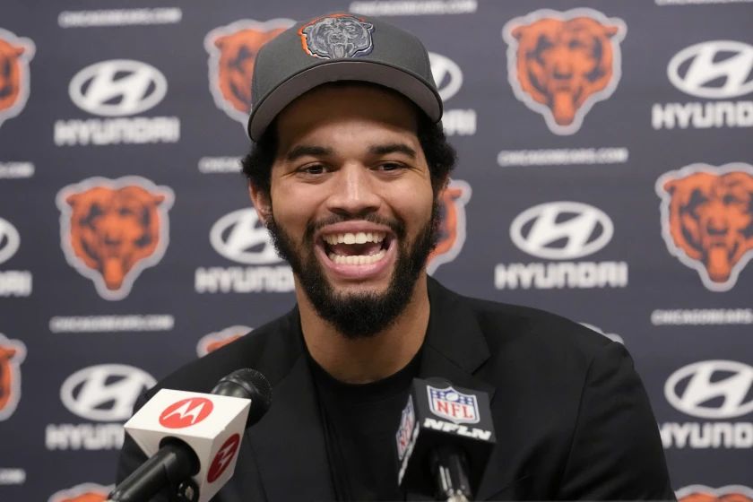 WATCH: Caleb Williams, Chicago Bears rookies report to minicamp (News)