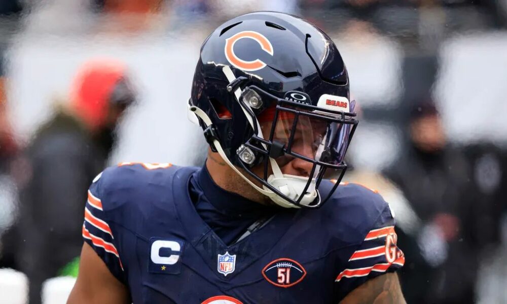 Bears trade No. 1 pick to Panthers for multiple 1st-round picks, wide receiver D.J. Moore (Free Agency)