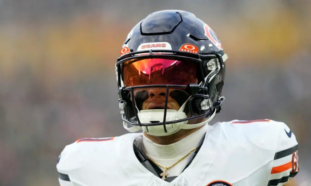 Adam Schefter Gives Update on Frustrating Justin Fields Trade Market (News)