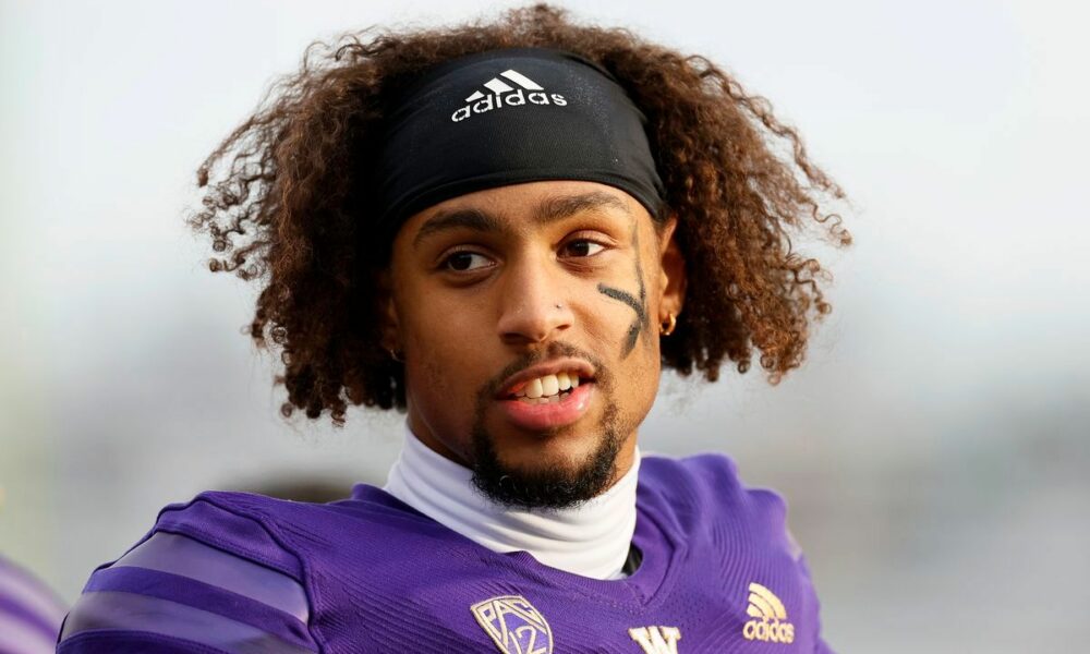 WATCH: Bears rookie Kyler Gordon gets choked up reading letter from parents (News)