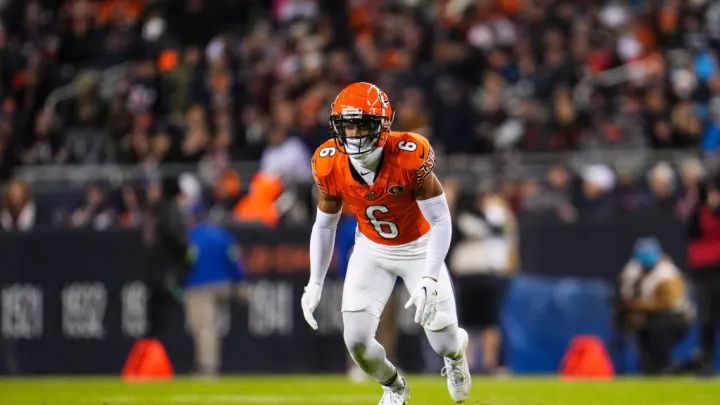 Chicago Bears Training Camp: Kyler Gordon misses practice Thursday (News)
