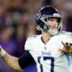 Should the Bears sign a veteran backup QB? (News)