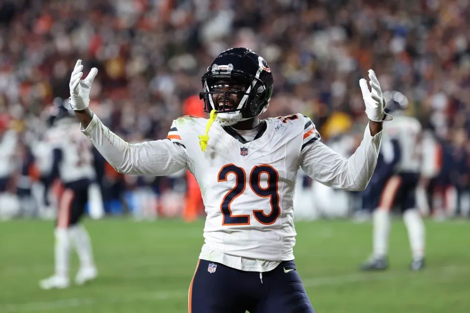 Should the Bears bench Tyrique Stevenson in Week 9? (News)
